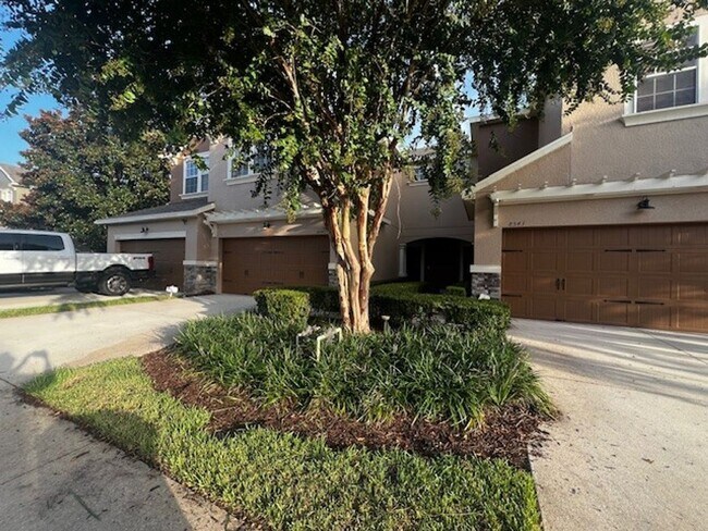 Foto del edificio - MOVE IN NOW-OVIEDO RENTAL!BEAUTIFUL 3 bd 2.5 bath townhome! 2 CAR ATTACHED GARAGE!FRESH PAINT! Wa...
