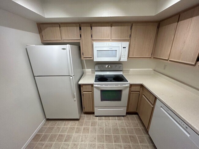 Foto del edificio - EXCELLANT ONE BEDROOM AND ONE BATHOOM SPRI...