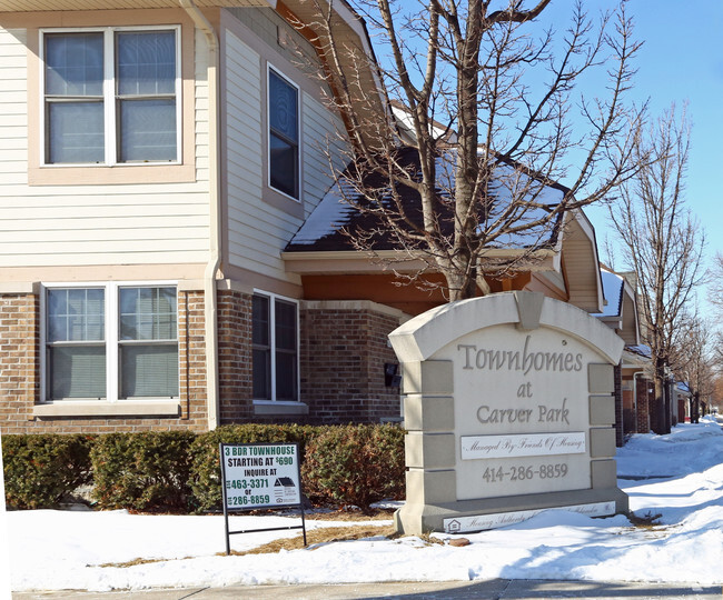 Foto del edificio - Townhomes at Carver Park