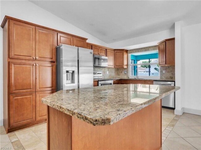 Foto del edificio - 3859 SE 7th Pl