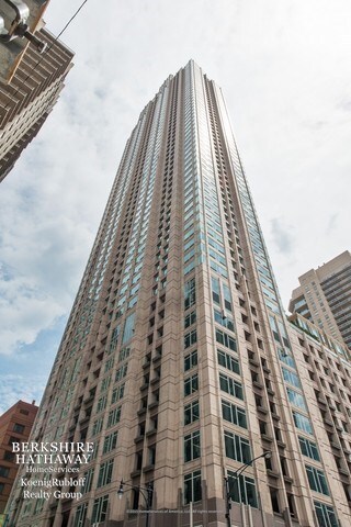 Primary Photo - 33 W Ontario St
