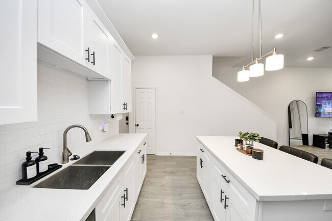 Foto del edificio - 4613 Ireland St