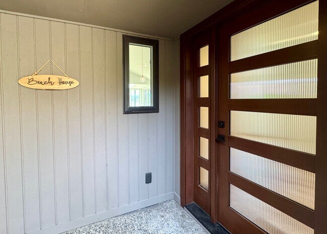Building Photo - Stunning completely remodeled waterfront P...