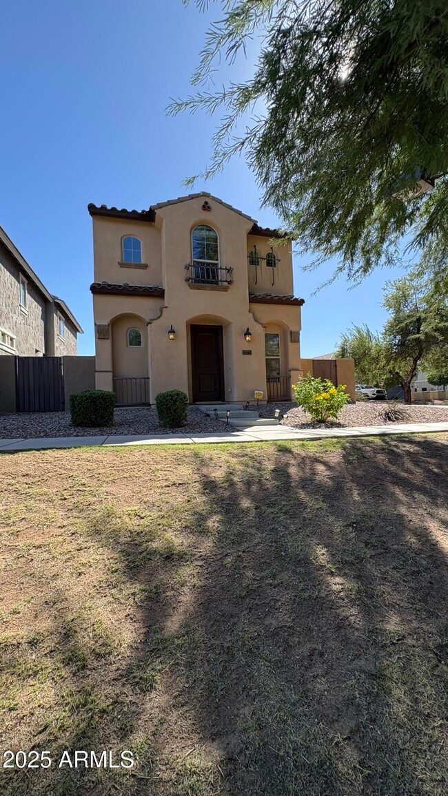 Foto del edificio - 11460 W St John Rd