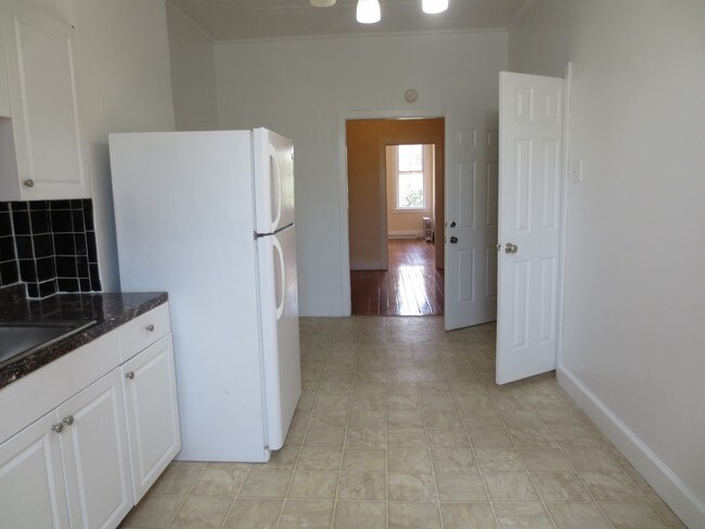 Foto del edificio - 328 19th St