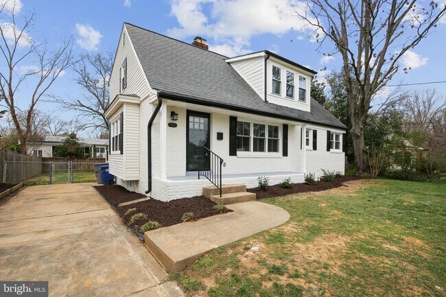 Building Photo - 7912 New Market Rd
