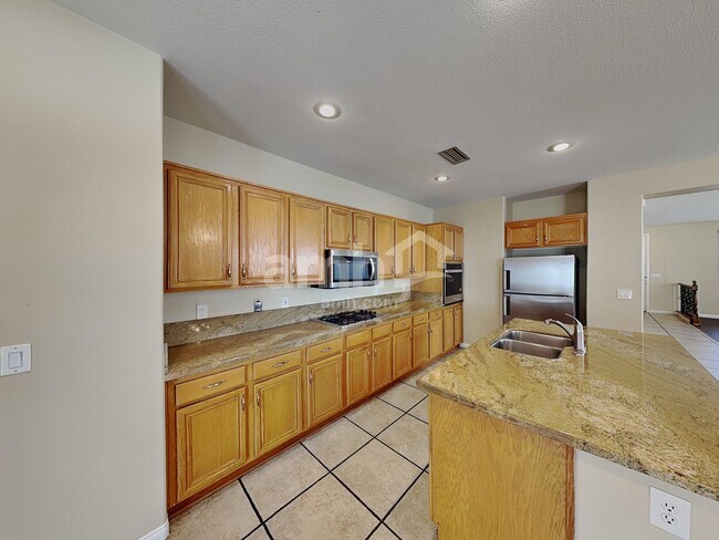 Foto del edificio - 903 Golden Poppy St