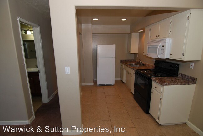Building Photo - 216 Del Mar Ave