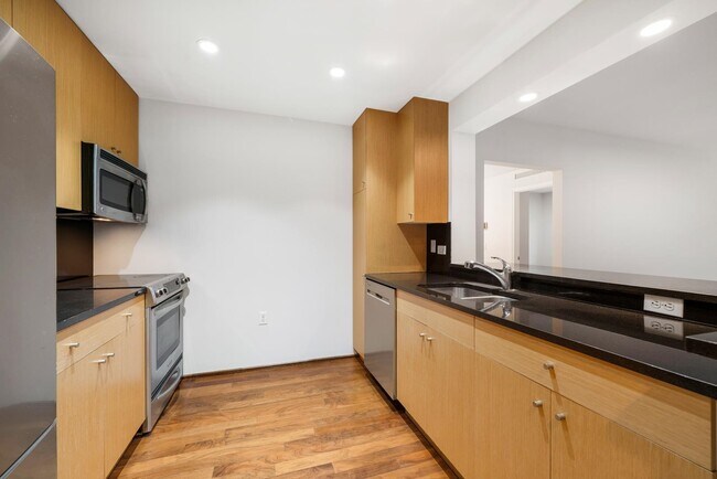 Foto del edificio - 300 City Pl