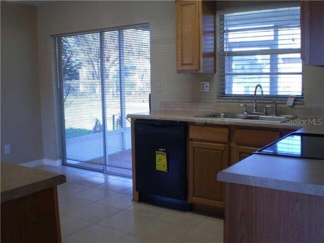 Foto del edificio - 7041 Daggett Terrace