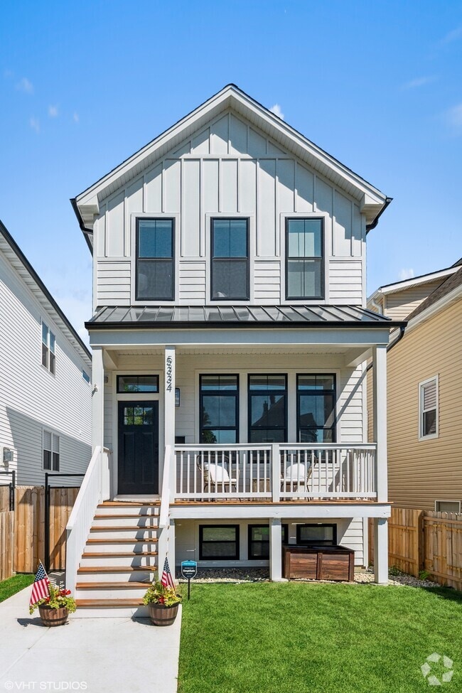 Building Photo - 5334 W Leland Ave