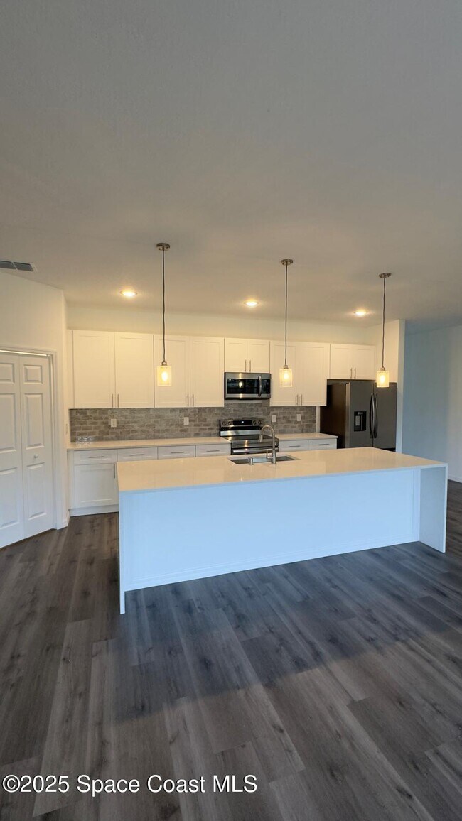 Foto del edificio - 349 Galena St SW