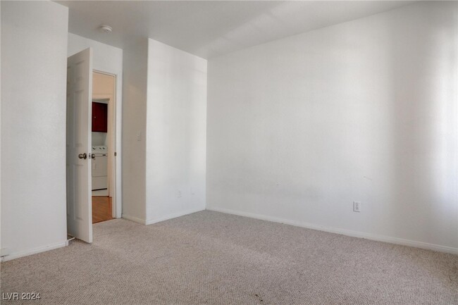 Foto del edificio - 4501 Heavenly Love Way