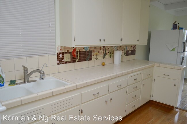 Building Photo - 5 br, 3 bath House - 2239 Mira Vista dr
