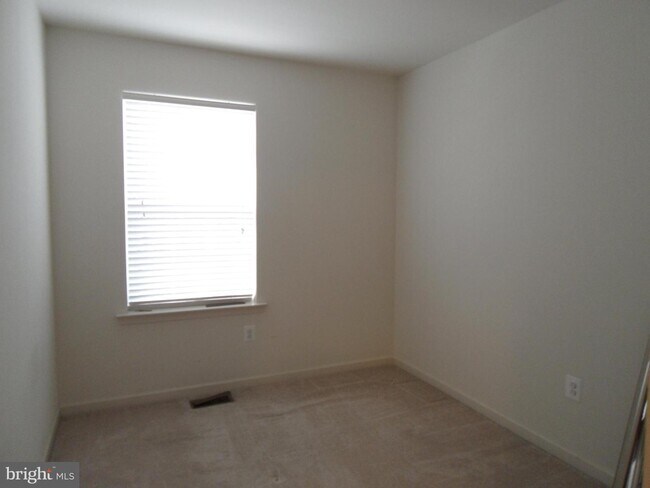 Building Photo - 522 Cobble Dr