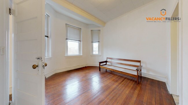 Building Photo - 205 E 30th St