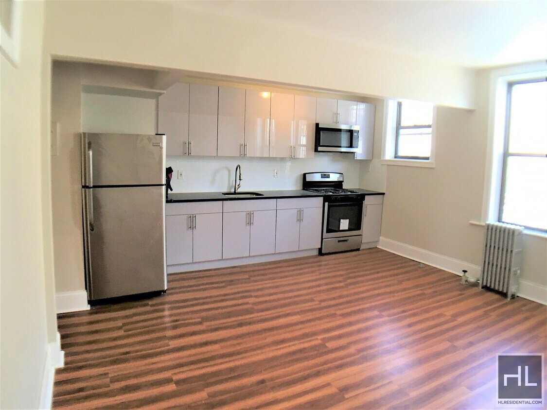 Primary Photo - 1499 St Johns Pl