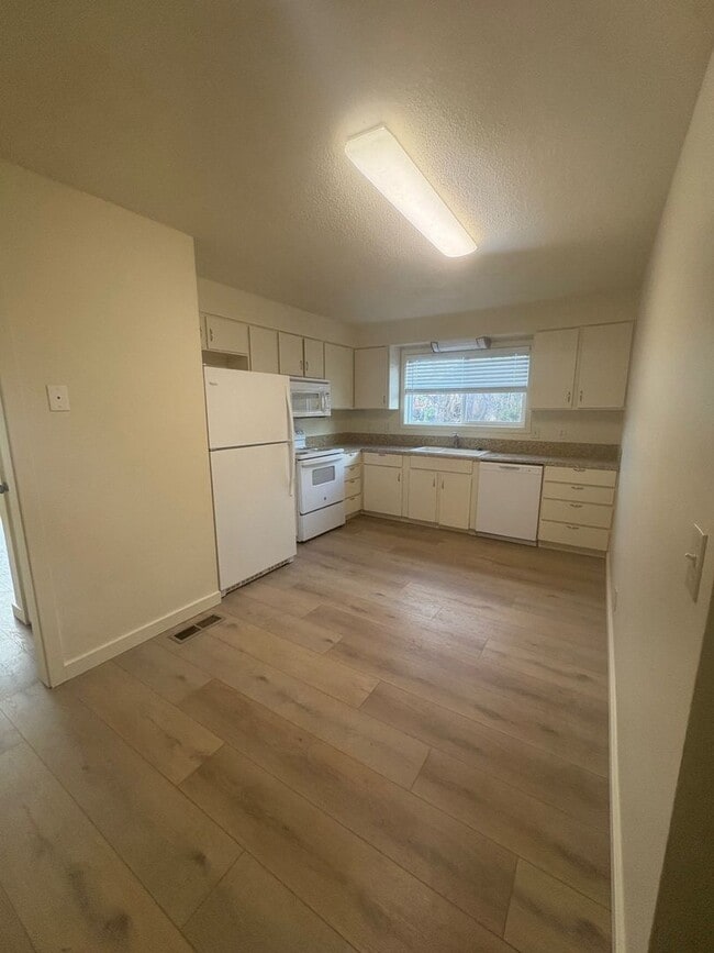 Foto del edificio - sim614/616