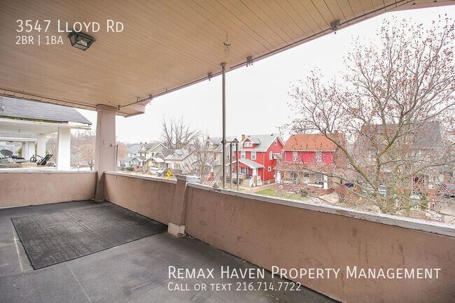 Foto del edificio - 3547 Lloyd Rd UP, Cleveland - Amazing 2 Be...
