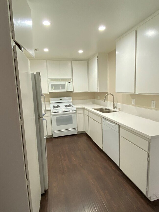Foto del edificio - Ventura - Two bedroom, one bath single sto...