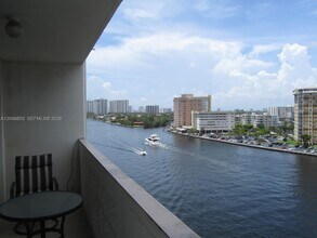 Building Photo - 1833 S Ocean Dr
