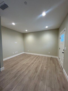 Foto del edificio - 465 E Santa Fe Ave