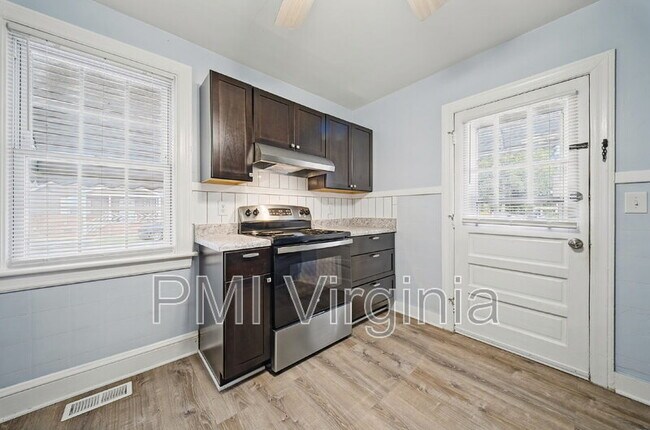 Foto del edificio - 3702 Cape Henry Ave