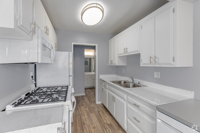 1 dormitorio, 1 baño - 729 pies cuadrados - Cocina - Villa Del Mar Apartments