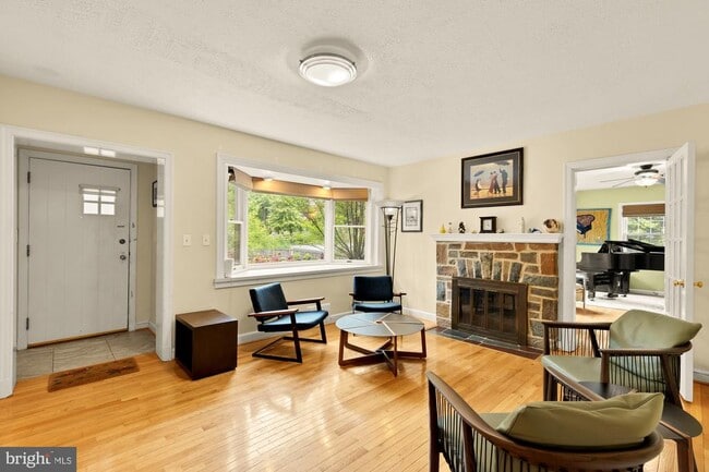 Building Photo - 8323 Haddon Dr