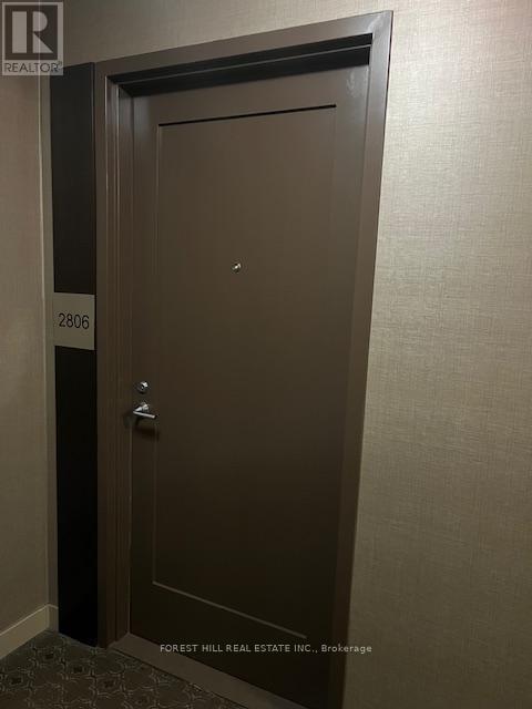 Photo du bâtiment - 320 Tweedsmuir Ave