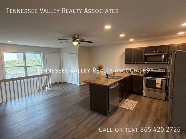 Building Photo - 1816 Andes Rd