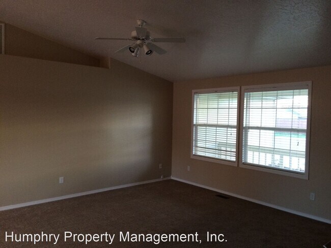 Building Photo - 3 br, 2 bath House - 4486 N. Lusitano Ave.