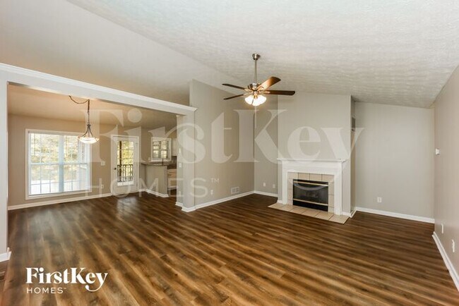 Building Photo - 72 Covington Dr