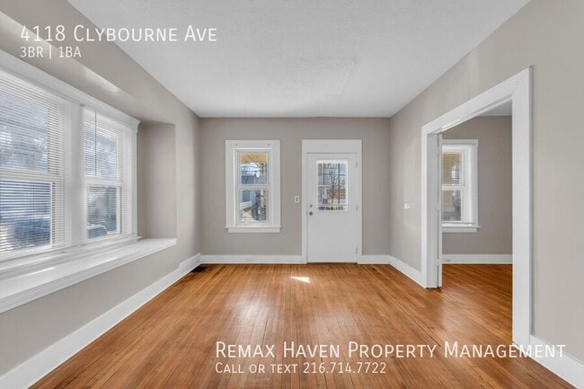 Foto del edificio - 4118 Clybourne Ave