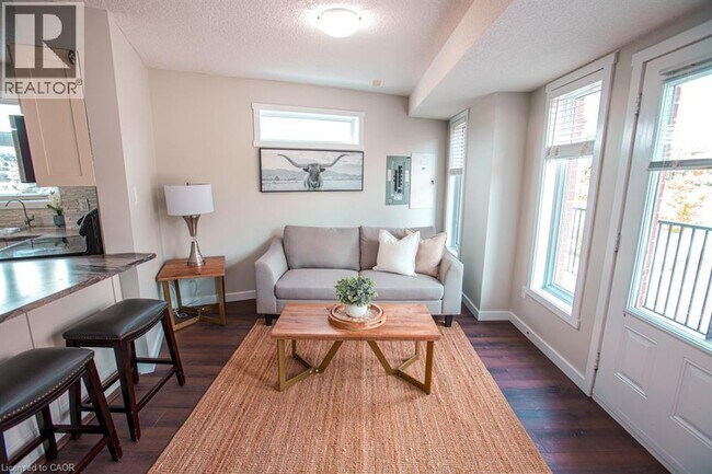 Photo du bâtiment - 489 East Ave