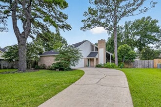 Building Photo - 7111 Halfpenny Rd