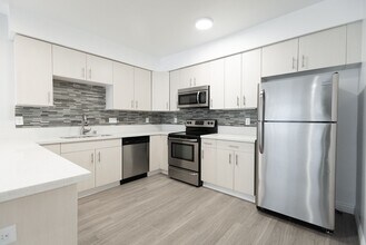 Interior Photo - 1865 North Fuller Ave