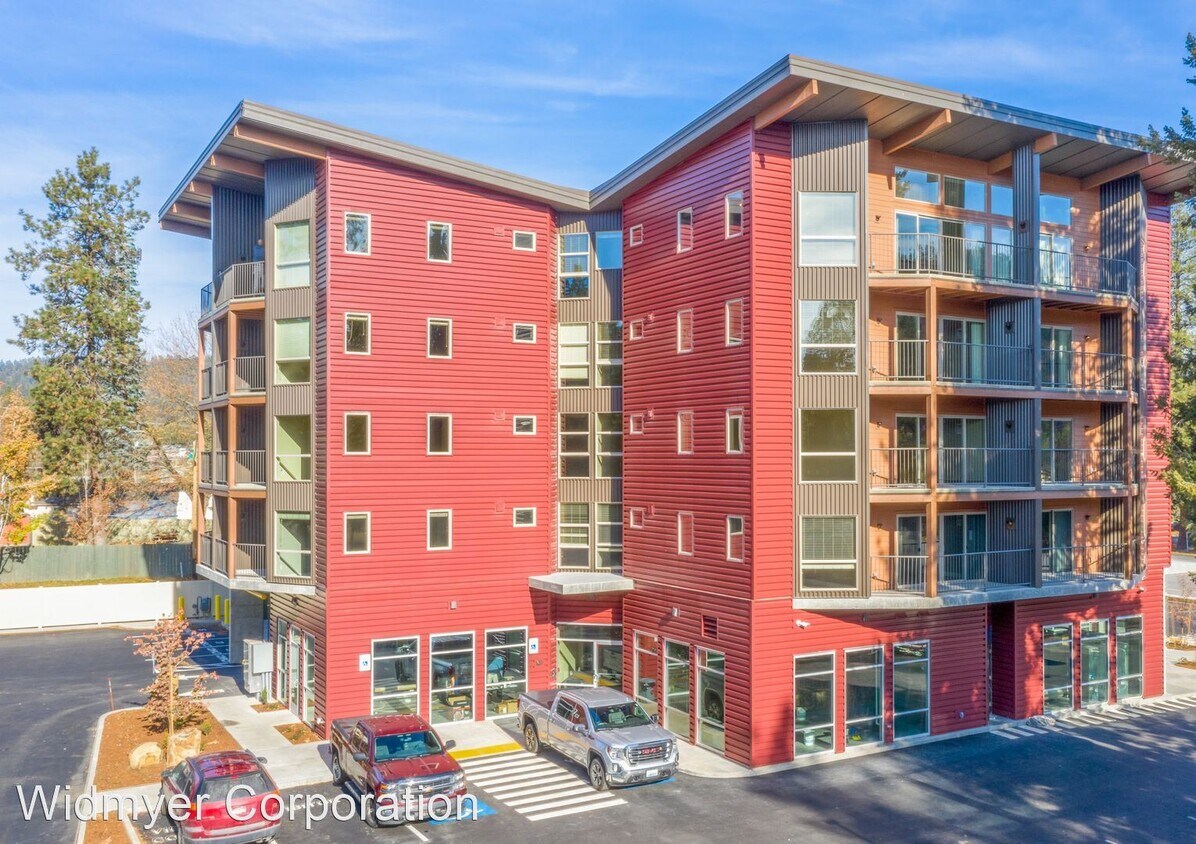 Primary Photo - 315 E Coeur D'Alene Lake Dr