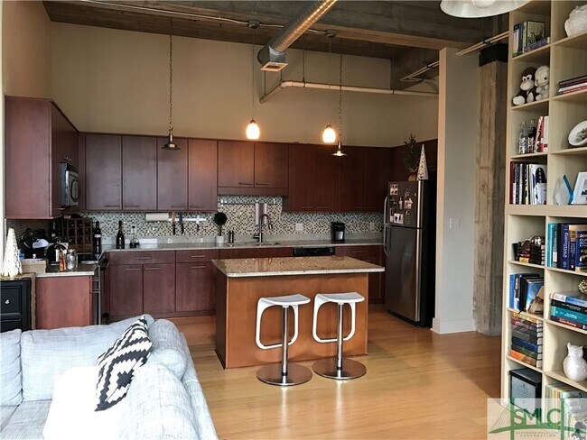 Foto del edificio - 528 Selma St