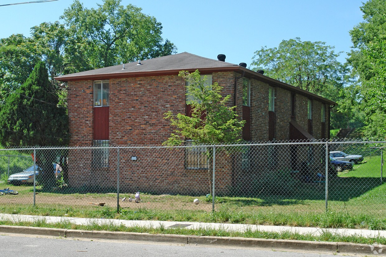 Building Photo - 1101 Wade Ave
