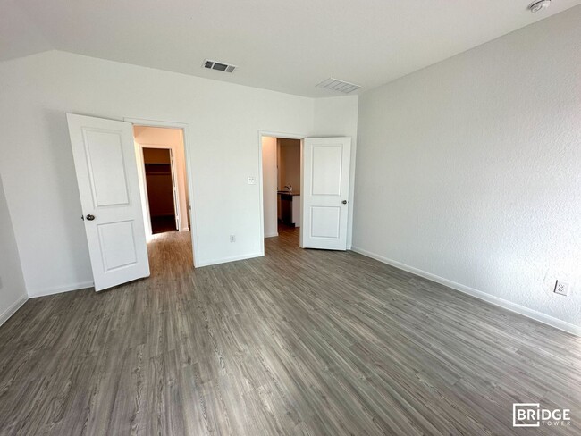 Building Photo - 1228 Treehouse Ln