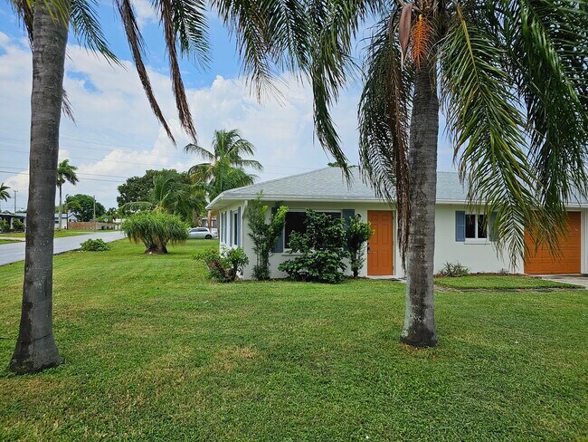 Foto del edificio - 145 SW 8th Ave