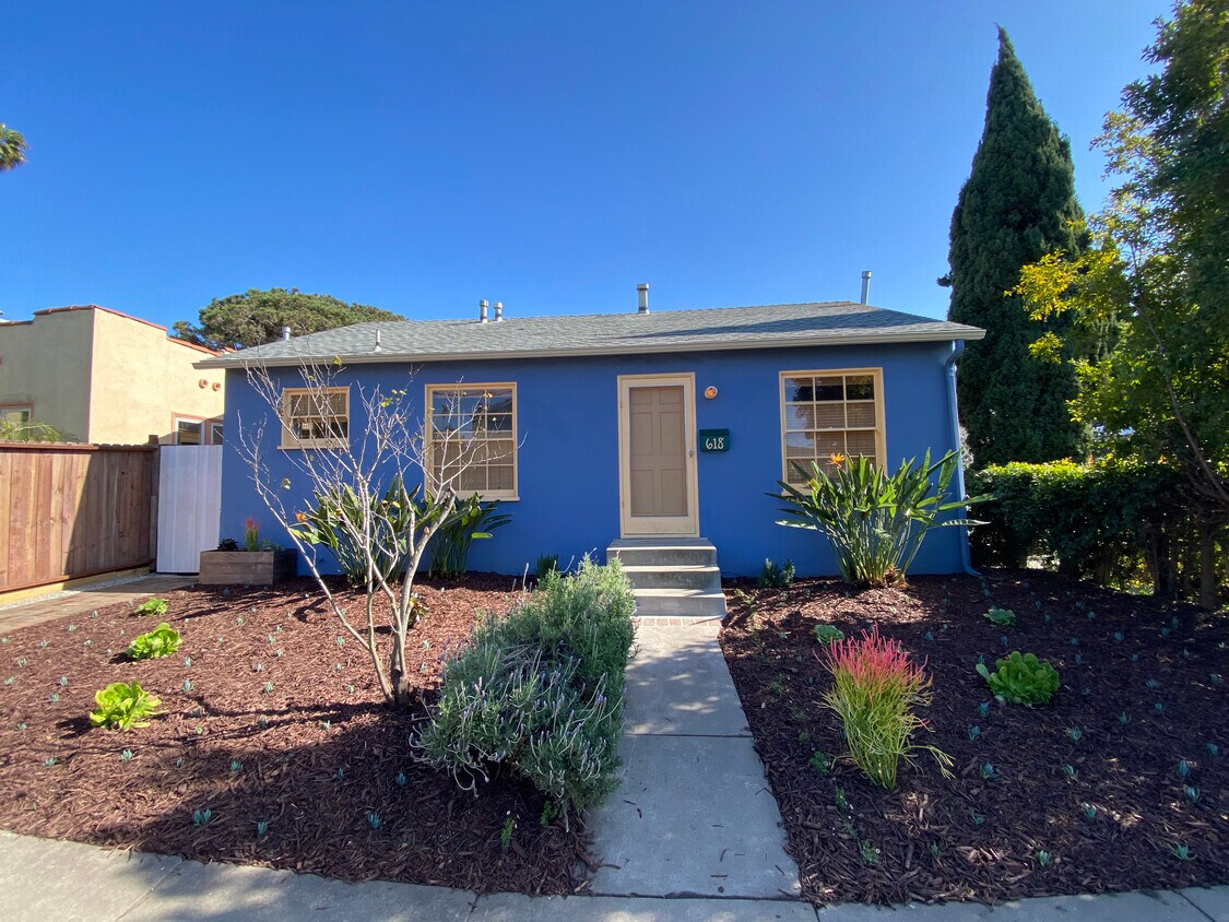Foto principal - 618 Woodlawn Ave