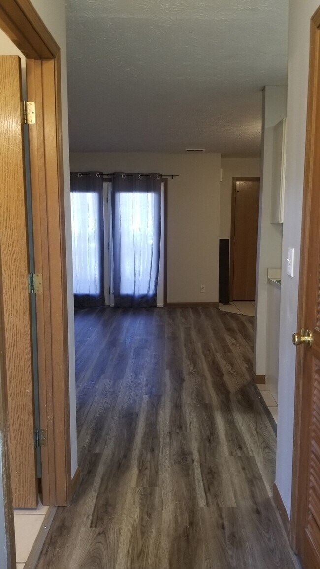 Foto del edificio - 3540 Bethel Dr