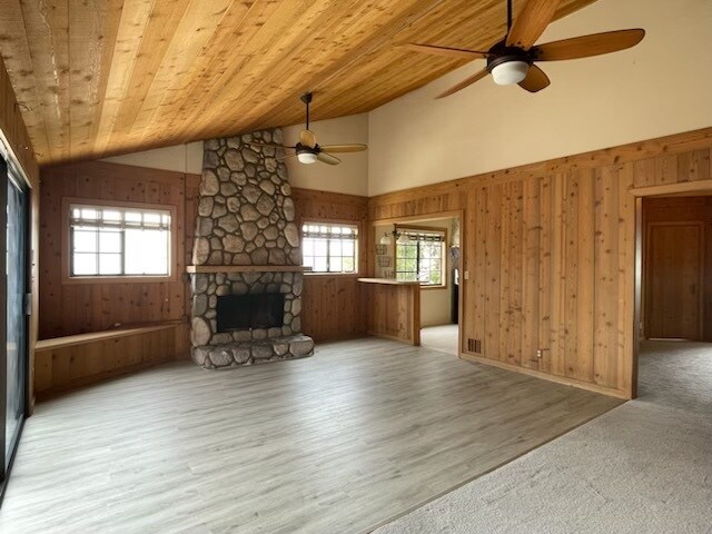 living room/stone fireplace - 1463 Wellesley Ave