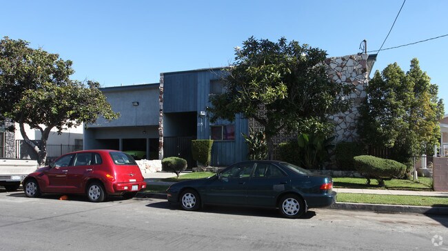 Building Photo - 255 S Avenue 55