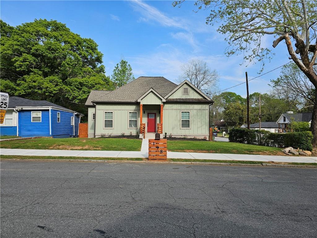 Primary Photo - 198 Wellington St SW