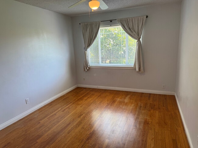 Building Photo - 260 Arnett Ave