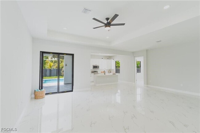 Foto del edificio - 800 SW 2nd St
