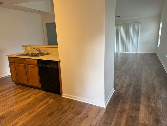 Building Photo - Lovely 3 Bedroom Home in Kyliglen!